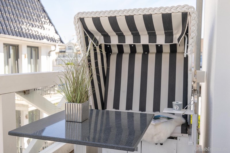 04 Balkon