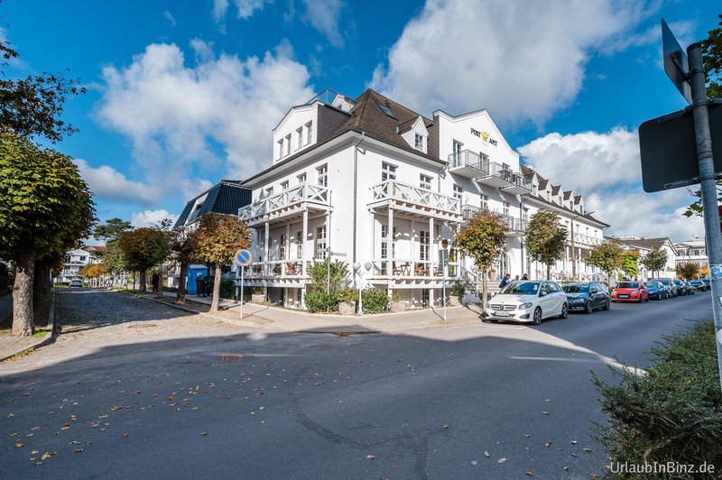 01 Haus Von Der Seite
